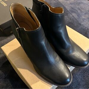 Lucky Brand size 12 wedge ankle bootsa